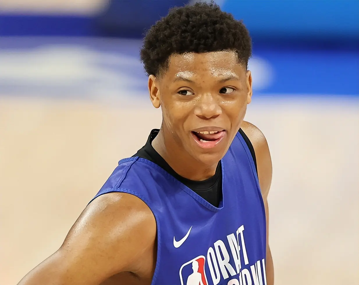 号秀贝利, 评论探讨一