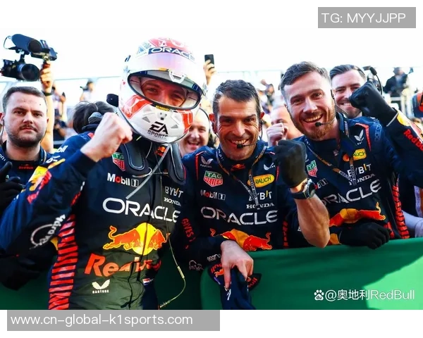 帕尔梅拉斯与红牛布拉甘蒂诺激战正酣谁将赢得这场精彩对决